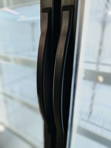 Витринный холодильник SKYWORTH LC-1200XF