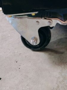 8 поворотных колёс с фиксаторами